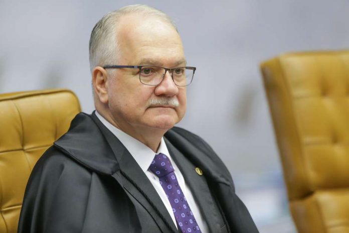 fachin-tony-oliveira-trilux-ae