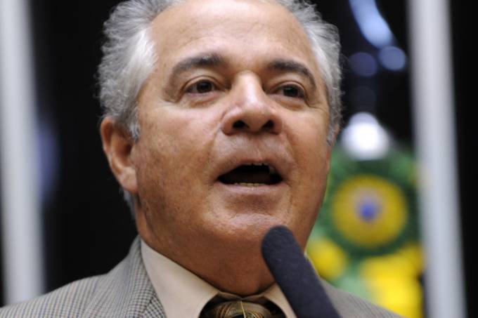 alx_brasil-neudo-campos-20100429-002_original