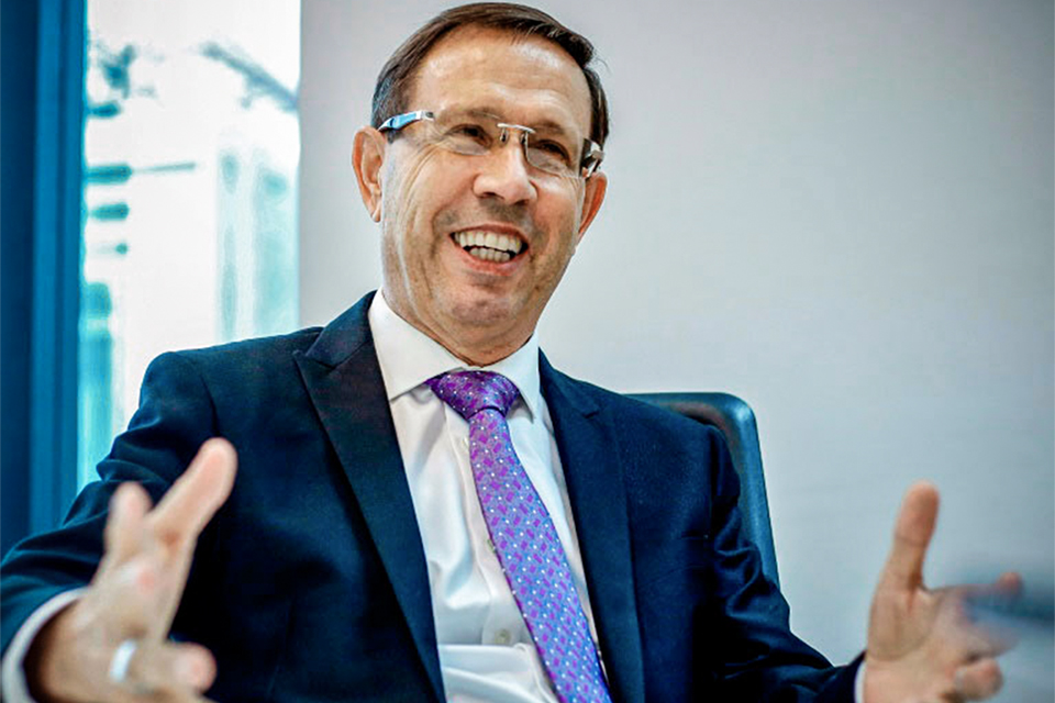 Carlos Wizard diz que vai 'apostar 100%' na cloroquina e ...