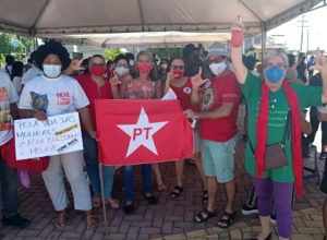 manifestantes no grito dos excluídos